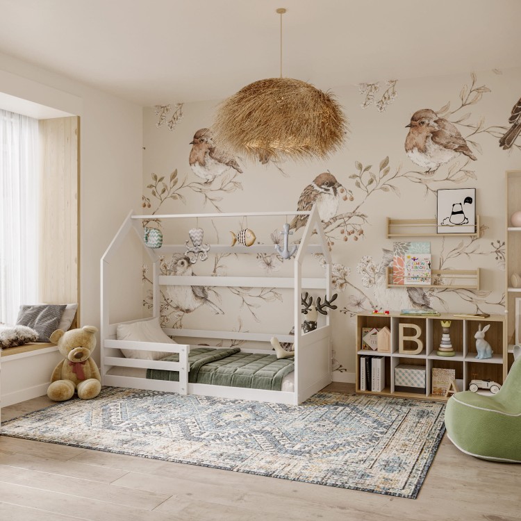 łóżko dziecięce domek Kimi białe we wnętrzu mieszkania.jpg