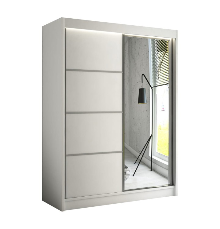 PICO biała na białym tle.jpg